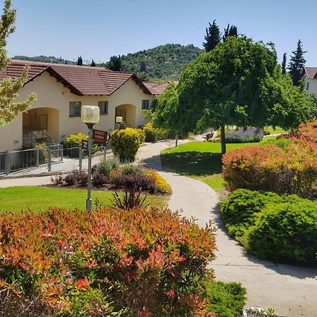 Tzuba Hotel Εξωτερικό φωτογραφία