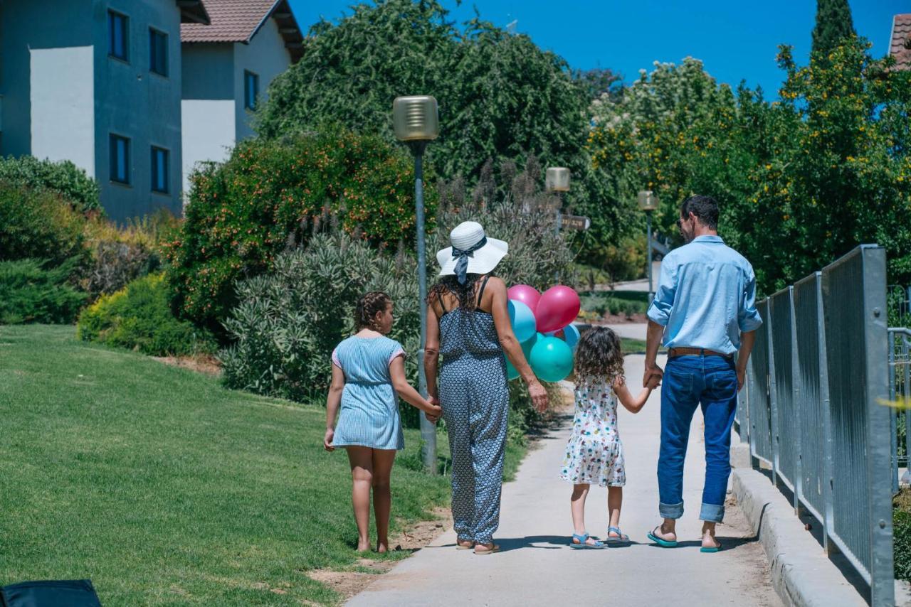 Tzuba Hotel Εξωτερικό φωτογραφία